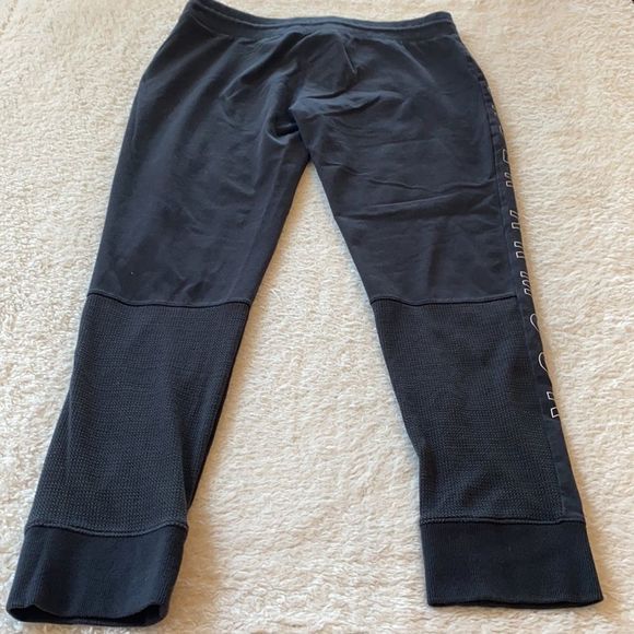 Under Armour UA fitted black joggers size large - Picture 4 of 9
